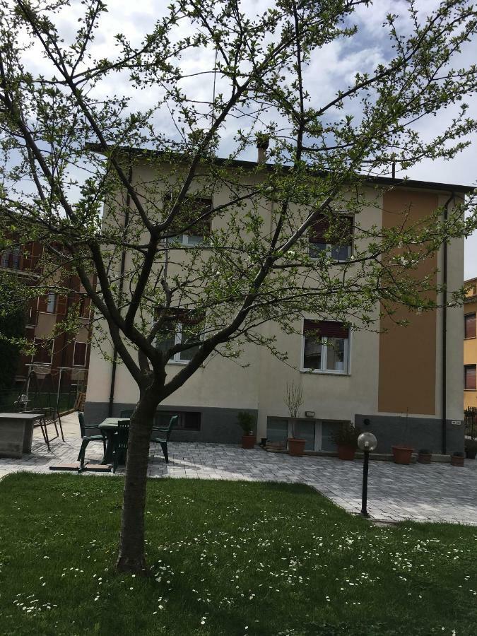 Appartamenti Francesco Peschiera del Garda Bagian luar foto